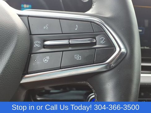 Used 2025 Chevrolet Equinox LT w/ Convenience Package II AWD/4WD image 22