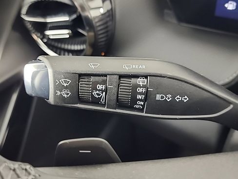 New 2026 Chevrolet Equinox LT w/ Convenience Package II image 29