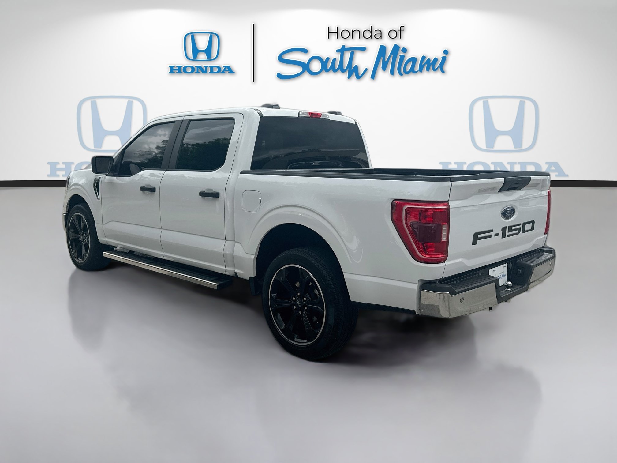 Used 2023 Ford F150 XLT RWD image 5