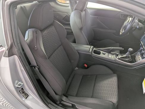 Used 2022 Toyota GR86 w/ ALL Weather Mat Package (TMS) RWD image 24