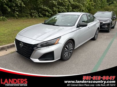 Used 2024 Nissan Altima 2.5 SV