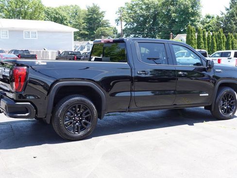 Used 2025 GMC Sierra 1500 Elevation w/ Elevation Premium Package AWD/4WD image 3