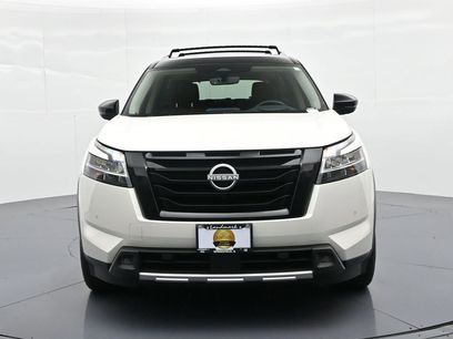 Used 2024 Nissan Pathfinder Platinum
