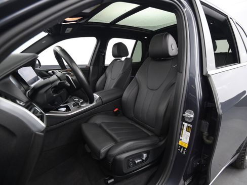 Used 2019 BMW X5 xDrive40i w/ Premium Package 2 image 40