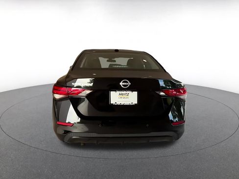 Used 2025 Nissan Sentra SV FWD image 11