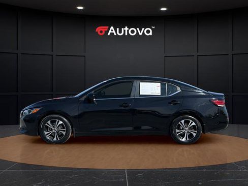 Used 2021 Nissan Sentra SV image 2