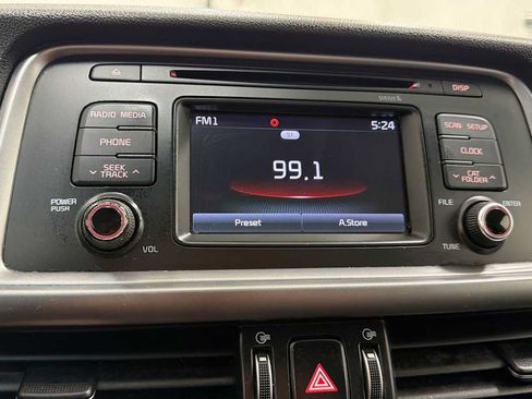 Used 2017 Kia Optima LX FWD image 18