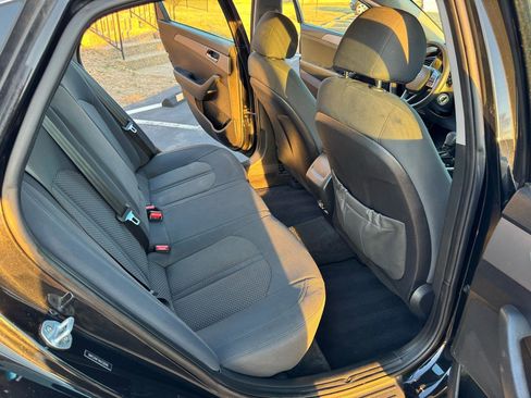 Used 2019 Hyundai Sonata SE image 20