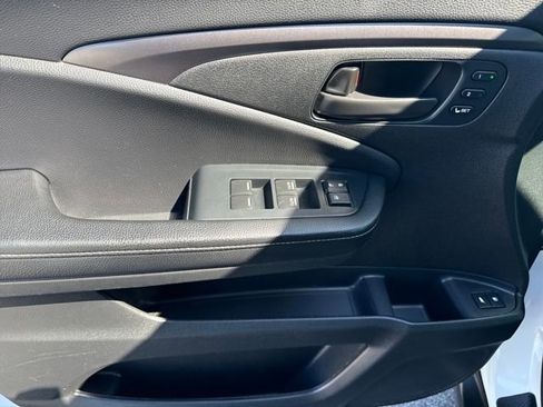 Certified 2023 Honda Passport EX-L image 9