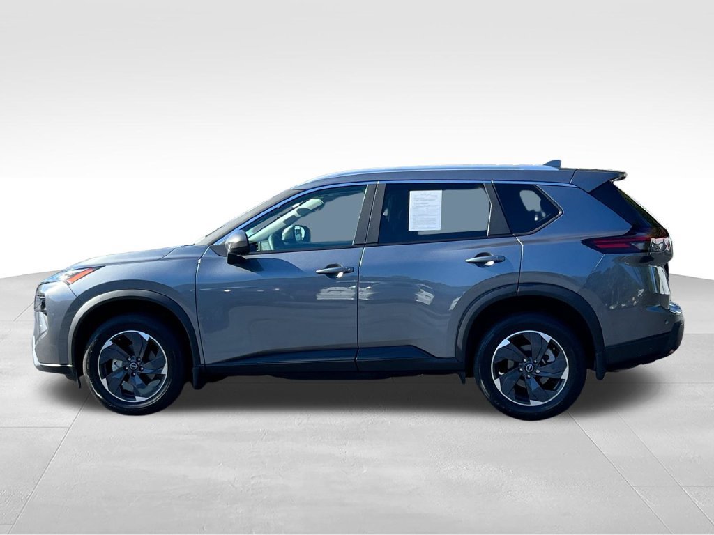 Used 2026 Nissan Rogue SV w/ SV Premium Package FWD image 8