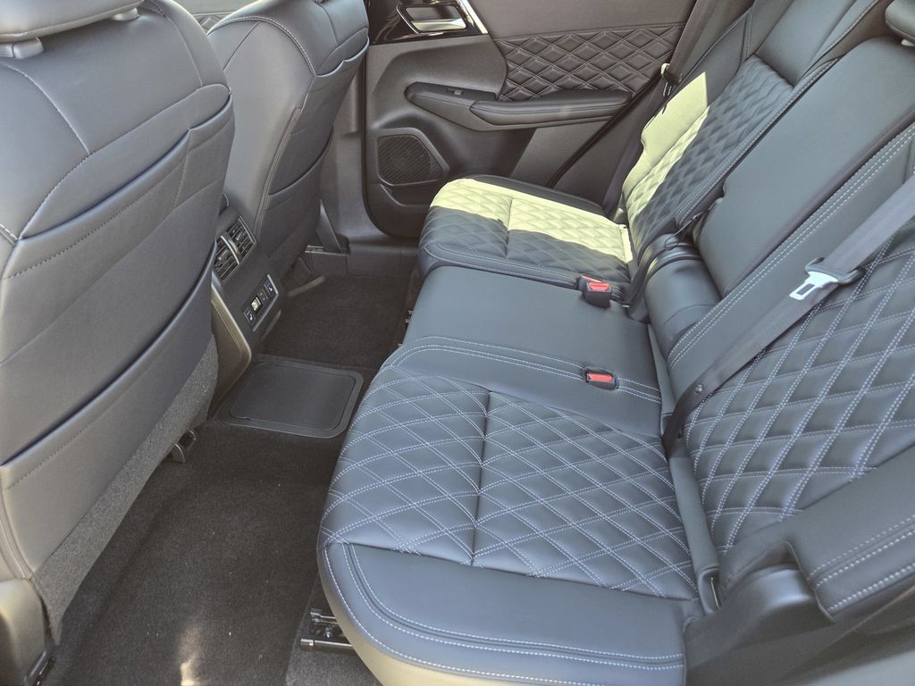 New 2026 Nissan Rogue Platinum AWD/4WD image 9