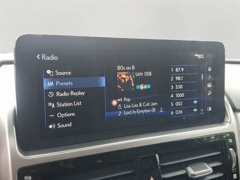 Used 2023 Lexus GX 460 Premium image 19