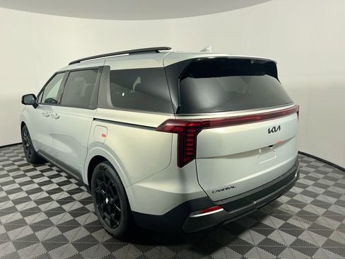 New 2026 Kia Carnival SX w/ SX Dark Edition Package image 7