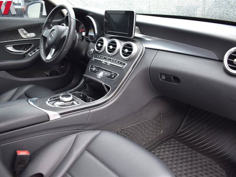 Used 2017 Mercedes-Benz C 300 Sedan image 11