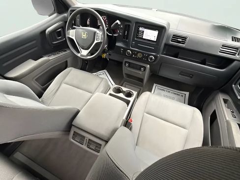 Used 2010 Honda Ridgeline RT image 9