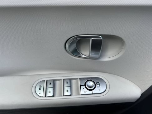 Used 2024 Hyundai Ioniq 5 SE RWD image 13
