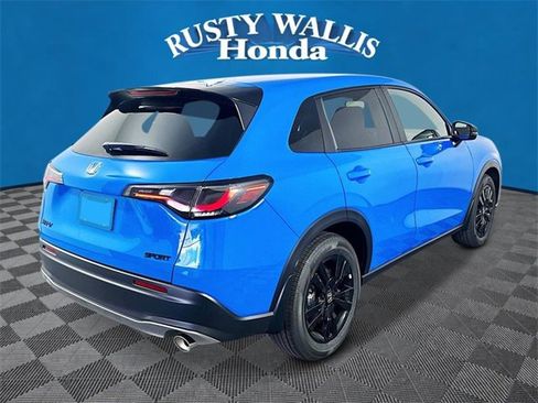 New 2026 Honda HR-V Sport image 2