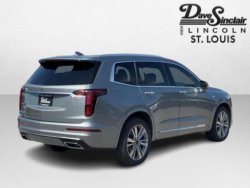 Used 2023 Cadillac XT6 Premium Luxury w/ Technology Package AWD/4WD image 3