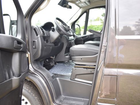 New 2026 RAM ProMaster 1500 w/ Premium Convenience Group FWD image 11