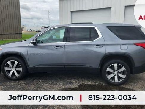 Used 2018 Chevrolet Traverse LT AWD/4WD image 3