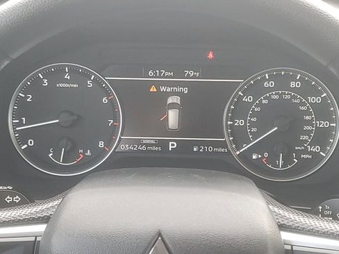Used 2022 Mitsubishi Outlander ES FWD image 16
