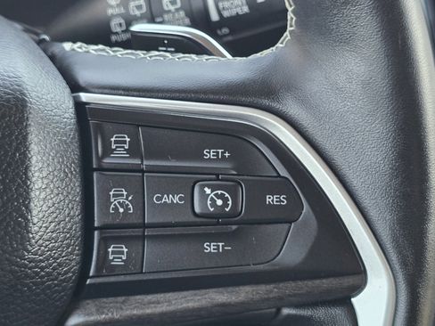 Used 2022 Jeep Grand Cherokee L Limited AWD/4WD image 29