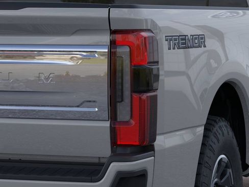 New 2026 Ford F250 Platinum w/ Platinum Plus Package AWD/4WD image 21