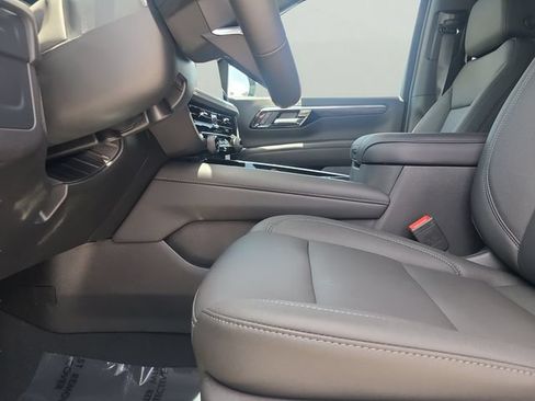 New 2026 Chevrolet Suburban LT w/ Comfort Package RWD image 20