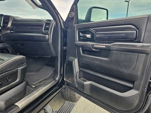 Used 2023 RAM 2500 Limited AWD/4WD image 15