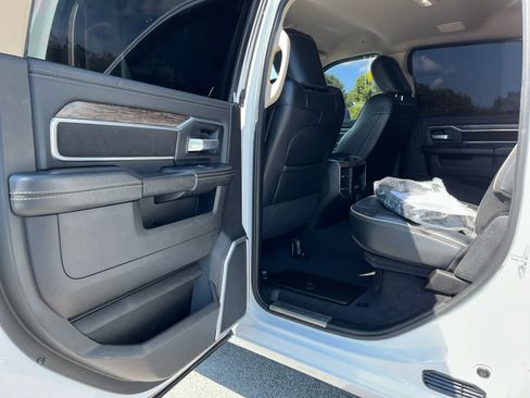 Used 2021 RAM 2500 Laramie AWD/4WD image 22