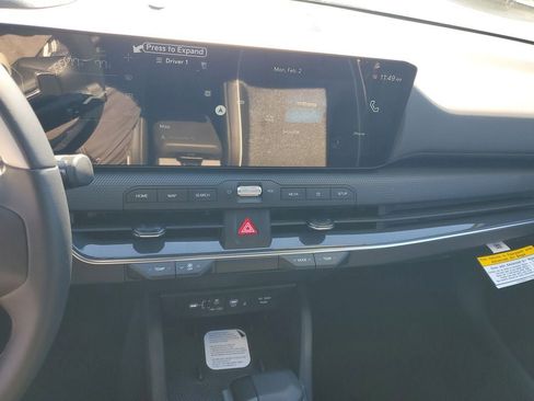 New 2025 Kia K4 GT-Line image 16