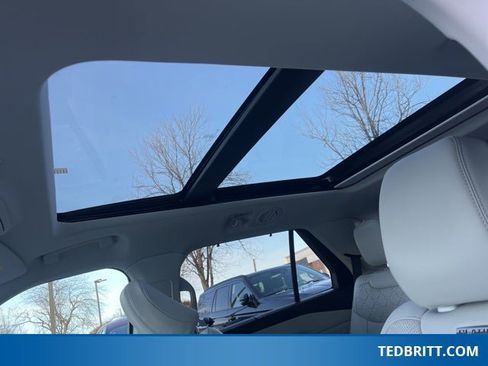 Certified 2025 Ford Explorer Platinum w/ Ultimate Package image 41