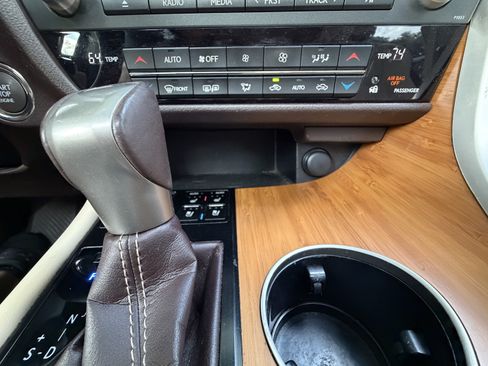 Used 2017 Lexus RX 350 FWD w/ Premium Package image 28