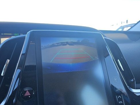 Used 2022 Toyota Prius L Eco image 36