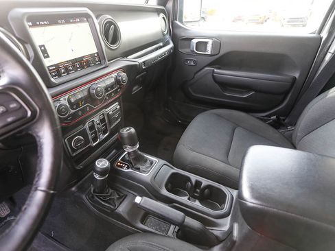 Used 2022 Jeep Wrangler Unlimited Sport image 19