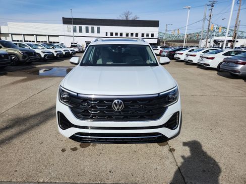 New 2026 Volkswagen Atlas SEL Premium R-Line image 8