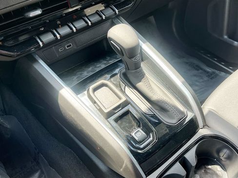 Used 2026 Chevrolet Colorado W/T RWD image 17