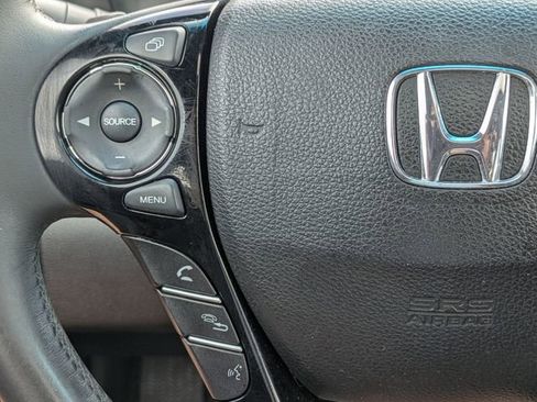 Used 2017 Honda Accord EX-L image 20