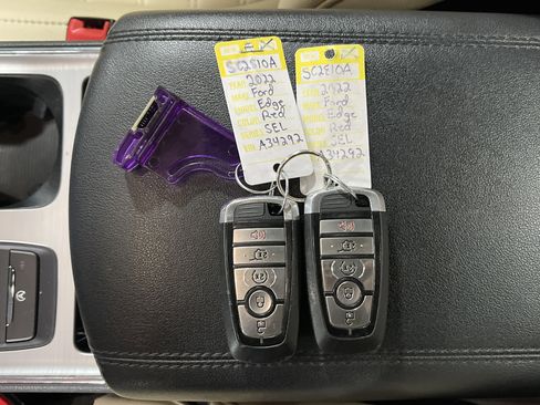 Used 2022 Ford Edge SEL w/ Convenience Package image 28