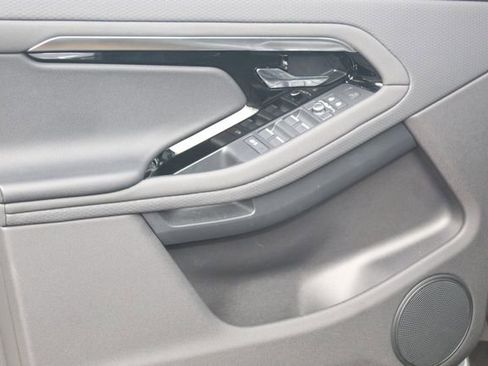 Used 2022 Land Rover Range Rover Evoque R-Dynamic S image 23