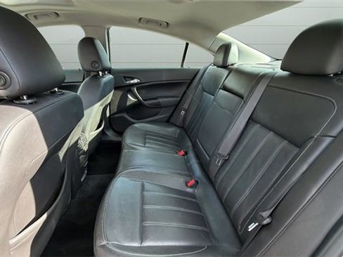 Used 2011 Buick Regal CXL Turbo w/ TO4 Preferred Equipment Group image 19