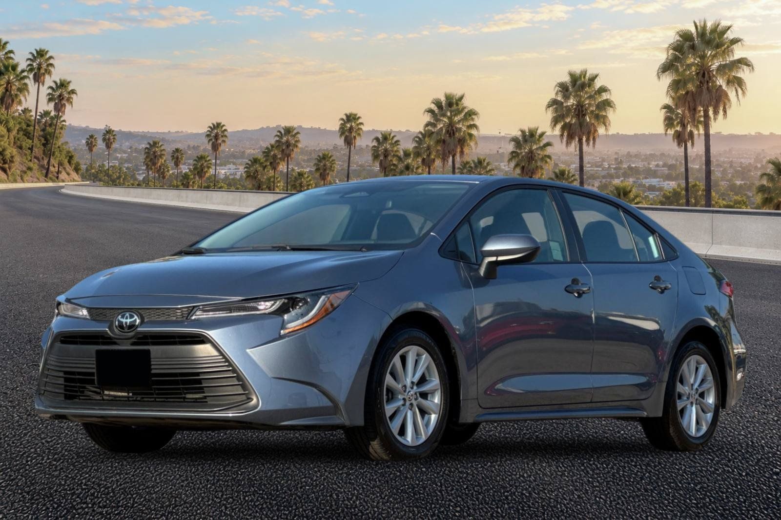 Used 2026 Toyota Corolla LE w/ LE Premium Package FWD image 8