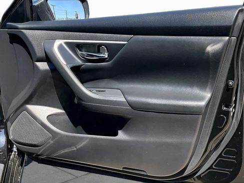 Used 2018 Nissan Altima 2.5 S FWD image 22