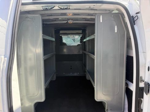 Used 2021 Nissan NV200 S image 12