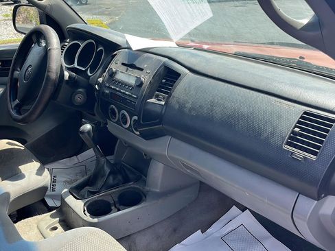 Used 2007 Toyota Tacoma 4x4 Regular Cab image 27