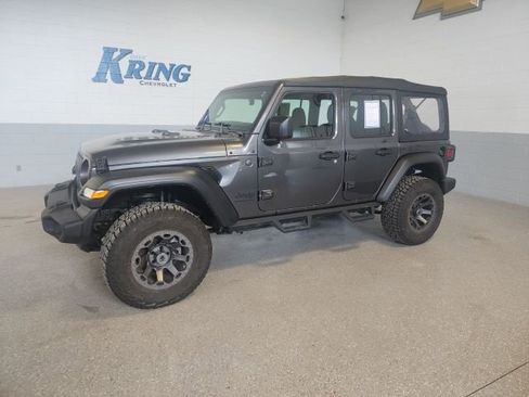 Used 2023 Jeep Wrangler Unlimited Sport image 3