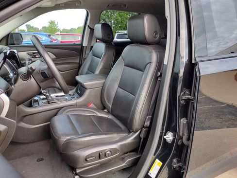 Used 2021 Chevrolet Traverse RS AWD/4WD image 10
