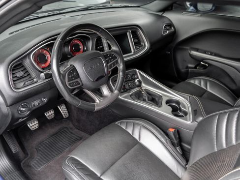 Used 2019 Dodge Challenger SRT Hellcat w/ Laguna Leather Package RWD image 10