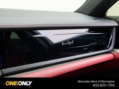 Used 2024 Porsche Panamera image 30