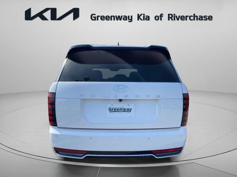 Used 2026 Hyundai Palisade Calligraphy FWD image 5